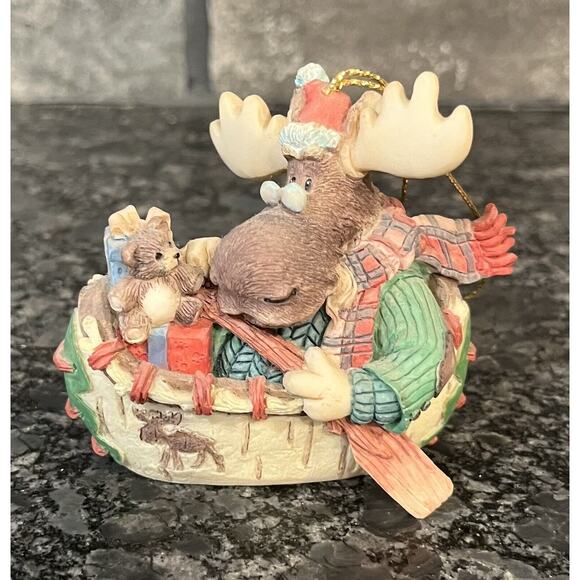 Enesco Moose Creek Crossing “Ollie Olsen as Santa in Canoe” Ornament 1995 Gifts - Picture 1 of 6